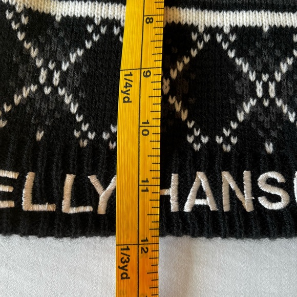 Helly Hansen Black and White Knit Hat - Picture 8 of 8
